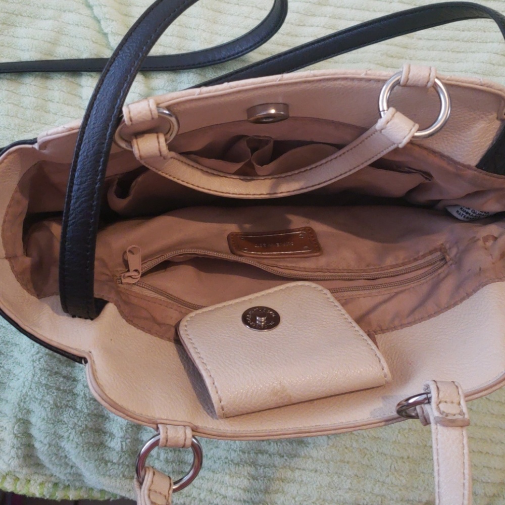 Purse - Picture 3 of 3